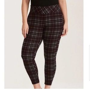 Torrid pixie ponte pants